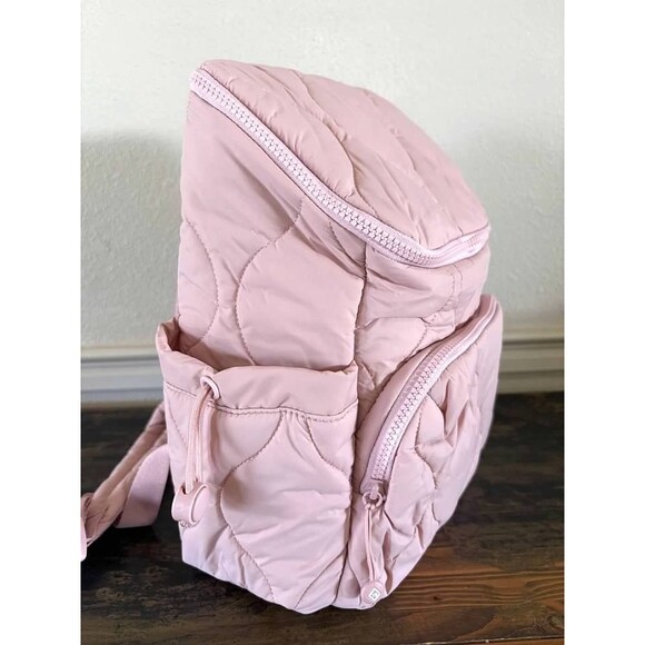 Vera Bradley Featherweight Backpack Rose Quartz-NWT-Free Alex&Ani Bracelet - Picture 3 of 6